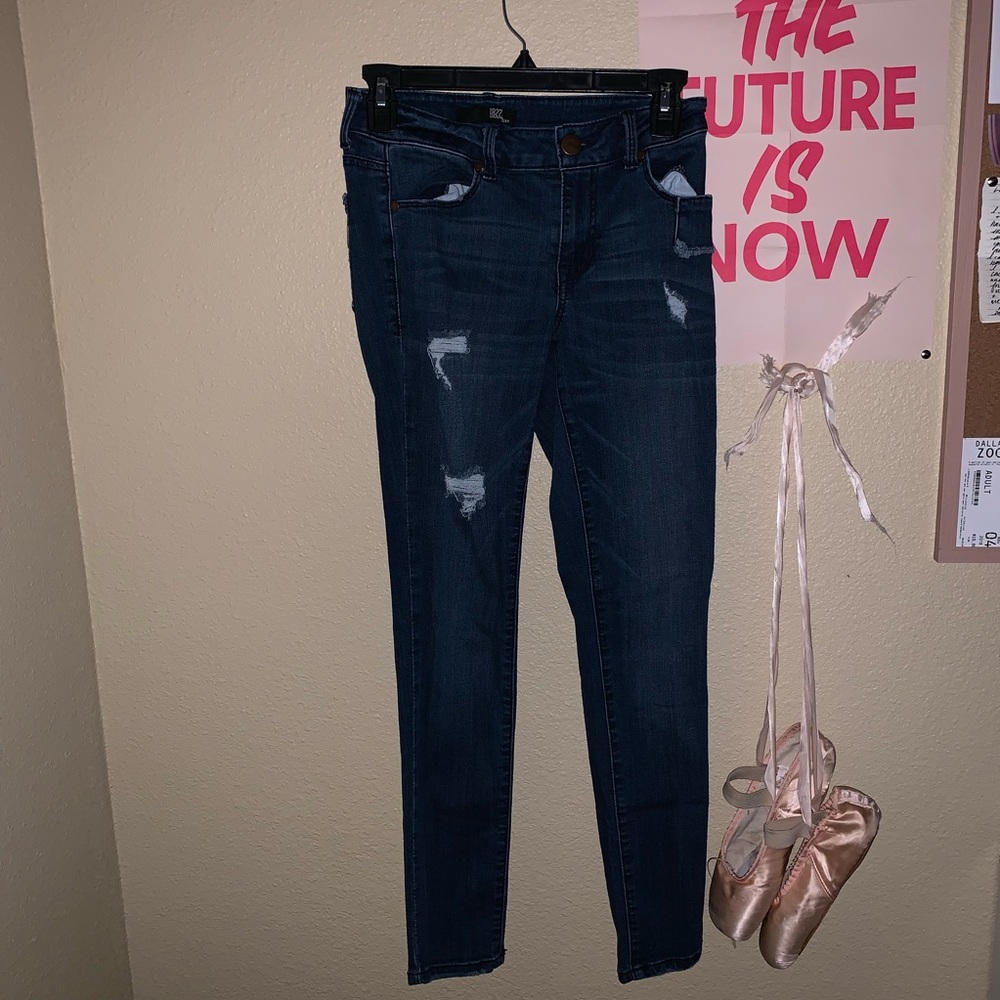 1822 Denim Ripped Jeans